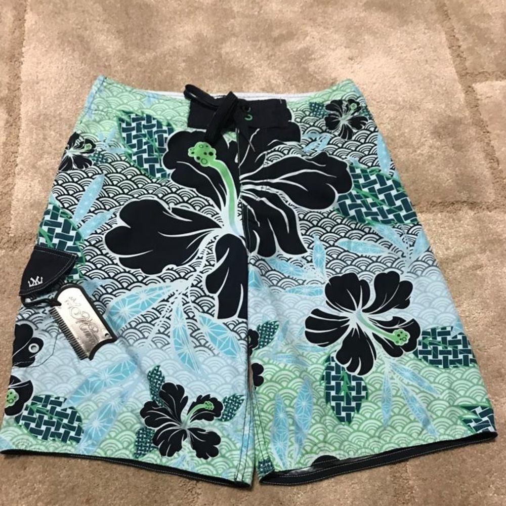 🌴Mens Micros size 30 swim trunks 🩳🌴